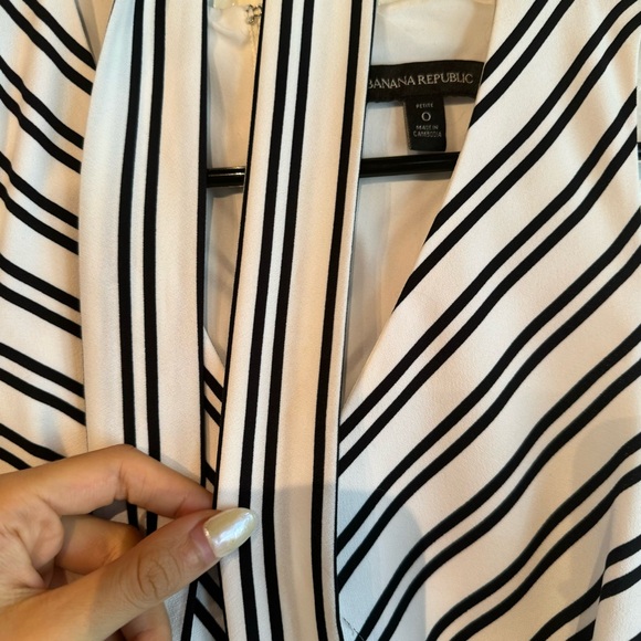 Banana Republic white jumpsuit size 0 - Picture 3 of 4